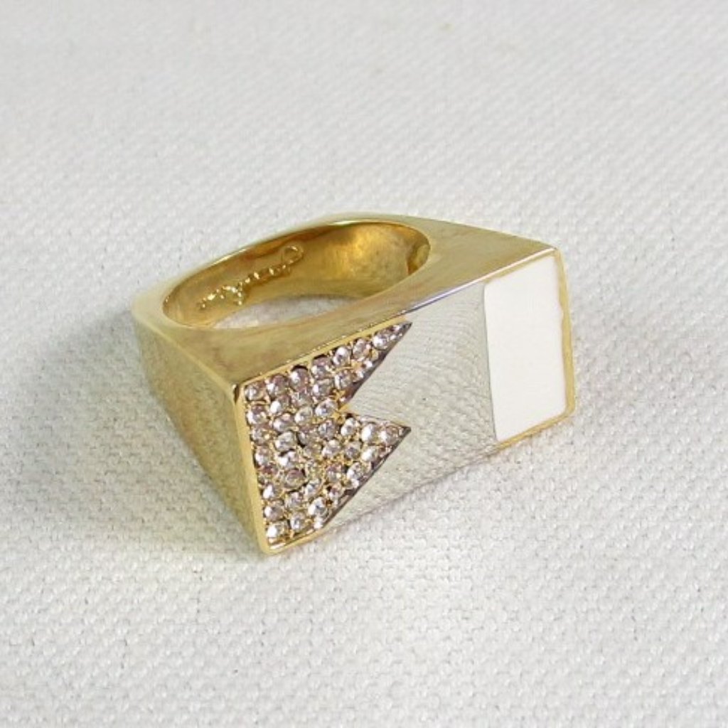 New Jewelmint Everfrost Ring Sparkly Crystals White Enamel Gold Tone Sz 7 23$